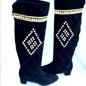 ✔️ Laura Giaccone Suede Boots